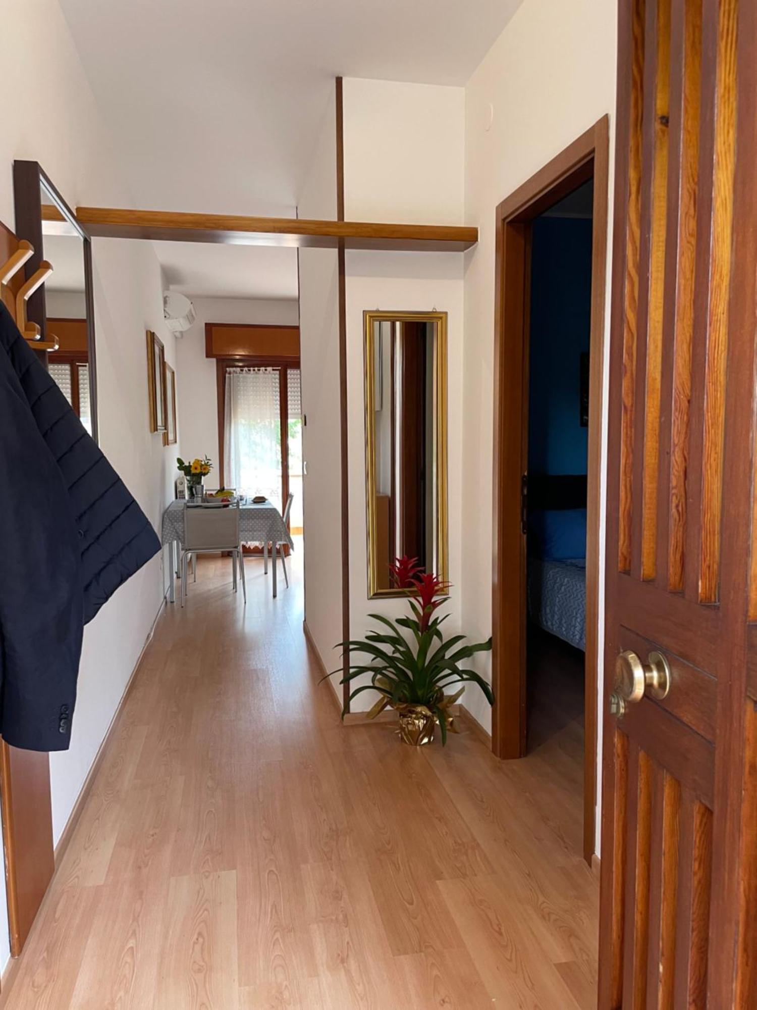 Nico'S Apartment 佩斯基耶拉德加达 外观 照片
